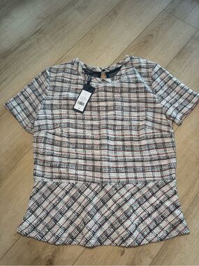 Dynamite White, Black & Burgundy Plaid Tweed Short Sleeve Top